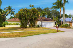 2700 Yarmouth Drive, Wellington, FL 33414 - MLS#R11157612