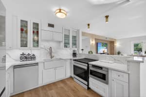 129 Golfview Road, Lake Worth Beach, FL 33460 - MLS#R11157620