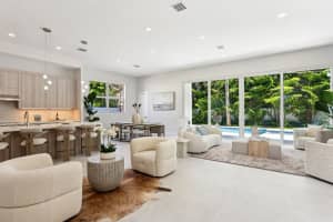 827 Lake Avenue, Delray Beach, FL 33483 - MLS#R11157645