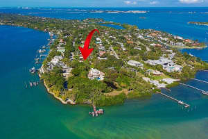 37 High Point Road, Sewalls Point, FL 34996 - MLS#R11157728