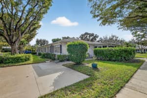 10137 42nd Avenue, Boynton Beach, FL 33436 - MLS#R11157731