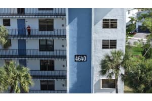 4640 Lucerne Lakes Boulevard, Lake Worth, FL 33467 - MLS#R11157759