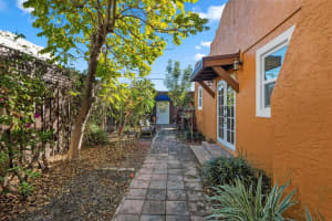 6704 Garden Avenue, West Palm Beach, FL 33405 - MLS#R11157774