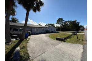 2566 Bonita Street, Stuart, FL 34997 - MLS#R11157793