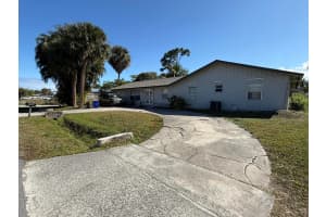 2566 Bonita Street, Stuart, FL 34997 - MLS#R11157793