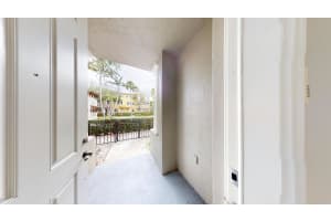690 Amador Lane, West Palm Beach, FL 33401 - MLS#R11157825