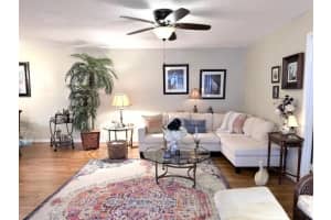 1206 Lakes End Drive, Fort Pierce, FL 34982 - MLS#R11157837