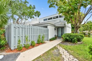 271 15th Street, Boca Raton, FL 33432 - MLS#R11157843