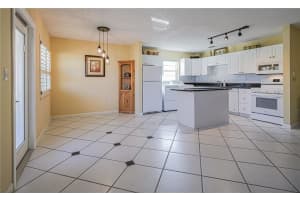 11 Vista Palm Lane, Vero Beach, FL 32962 - MLS#R11157865