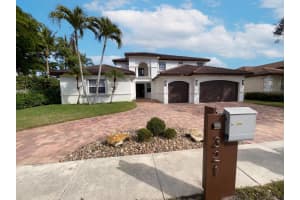 321 159th Drive, Pembroke Pines, FL 33027 - MLS#R11158033