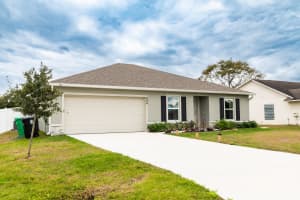 684 Crescent Avenue, Port Saint Lucie, FL 34984 - MLS#R11158053