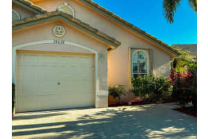 10638 Lake Shore Drive, Wellington, FL 33414 - MLS#R11158056