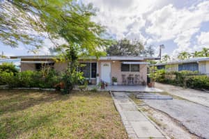 318 2nd Street, Boca Raton, FL 33432 - MLS#R11158084