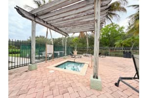 330 Crestwood Circle, Royal Palm Beach, FL 33411 - MLS#R11158096