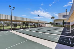 MLS# R11158138, West Palm Beach, Florida 33417