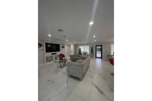 1283 Wynnewood Dr Drive, West Palm Beach, FL 33417 - MLS#R11158154