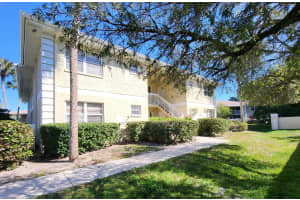 1536 Royal Green Circle, Port Saint Lucie, FL 34952 - MLS#R11158179