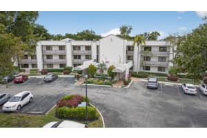 10837 Clairmont Circle, Tamarac, FL 33321 - MLS#R11158181