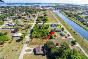 1805 Barcelona Avenue, Fort Pierce, FL 34946 - MLS#R11158199