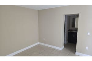 900 Avenue H Avenue, Riviera Beach, FL 33404 - MLS#R11158228