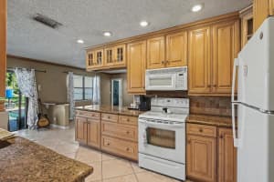 8231 6th Court, Coral Springs, FL 33071 - MLS#R11158260