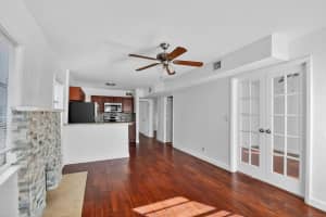 1011 Lakewood Road, West Palm Beach, FL 33405 - MLS#R11158262