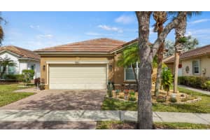 9901 Eastbrook Circle, Port Saint Lucie, FL 34987 - MLS#R11158315