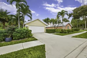 2347 Saratoga Bay Drive, West Palm Beach, FL 33409 - MLS#R11158333