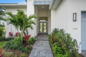 110 SE Via Verona, Port St. Lucie, FL 34984, Port Saint Lucie, FL 34984 - MLS#R11158350