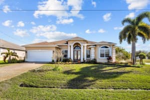 111 Sw Ladybug Drive, Port St. Lucie, Fl 34953, Port Saint Lucie