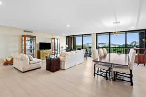 2450 Presidential Way, West Palm Beach, FL 33401 - MLS#R11158379