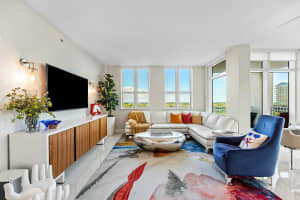 450 Federal Highway, Boynton Beach, FL 33435 - MLS#R11158383