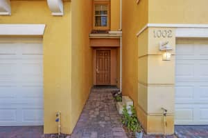 1002 Pipers Cay Drive, West Palm Beach, FL 33415 - MLS#R11158425