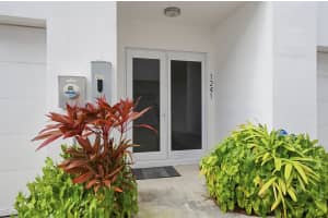 1241 18th Avenue, Fort Lauderdale, FL 33304 - MLS#R11158444