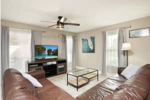 1002 Avenue E E, Fort Pierce, FL 34950, Fort Pierce, FL 34950 - MLS#R11158446