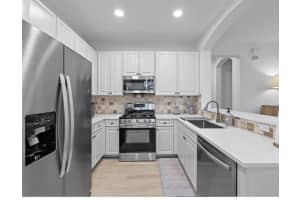 111 Evergrene Parkway, Palm Beach Gardens, FL 33410 - MLS#R11158475