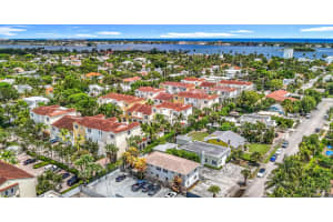 337 Kenilworth Boulevard 4, West Palm Beach, Fl 33405, West Palm Beach