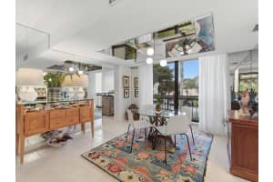 2520 Presidential Way, West Palm Beach, FL 33401 - MLS#R11158557