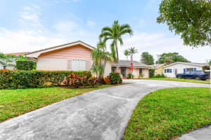 817 Westwind Drive, North Palm Beach, FL 33408 Sold 03/06/26
