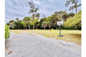 214 Westwood Circle, West Palm Beach, FL 33411 - MLS#R11158646