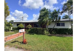 955 4th St Street, Belle Glade, FL 33430 - MLS#R11158700