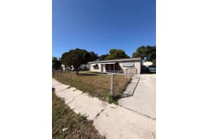 431 Pensacola Drive, Lake Worth, FL 33462 - MLS#R11158718