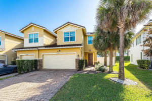 4330 Lago Drive, Deerfield Beach, FL 33064 - MLS#R11158721