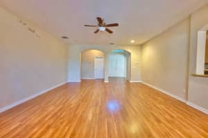 4410 Pine Gold Avenue, Apopka, FL 32712 - MLS#R11158727