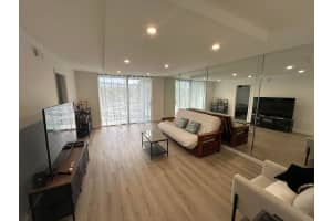 500 Executive Center Drive, West Palm Beach, FL 33401 - MLS#R11158734