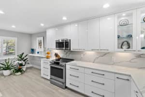 49 Eastgate Drive, Boynton Beach, FL 33436 - MLS#R11158776