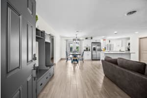 907 Antigua Avenue, Fort Pierce, FL 34982 - MLS#R11158805