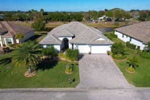 4777 Four Lakes Circle, Vero Beach, FL 32968 - MLS#R11158812