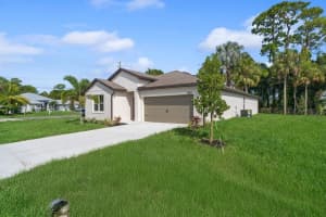 1689 Abingdon Avenue, Port Saint Lucie, FL 34953 - MLS#R11158837