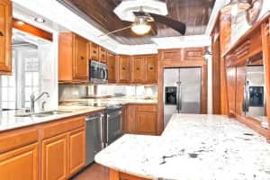 105 8th Place, Boynton Beach, FL 33426 - MLS#R11158839